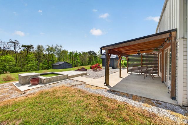 409 Turner Rd, Crossville, TN 38555