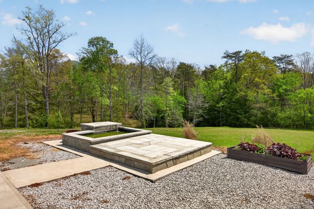 409 Turner Rd, Crossville, TN 38555