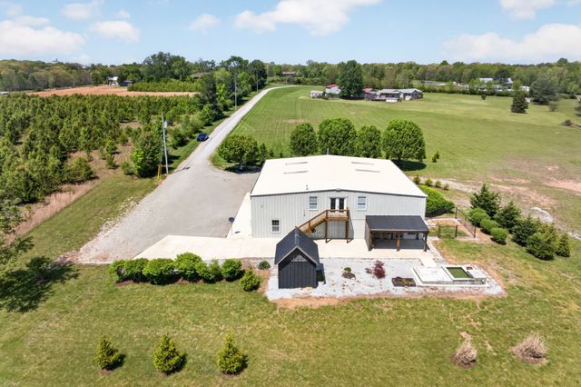 409 Turner Rd, Crossville, TN 38555