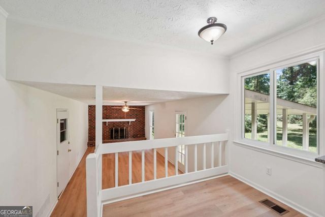 125 Summit Court, Fayetteville, GA 30214