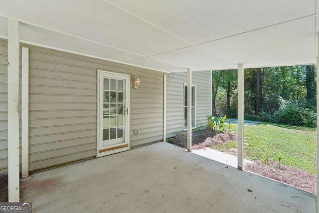 125 Summit Court, Fayetteville, GA 30214