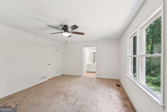 125 Summit Court, Fayetteville, GA 30214
