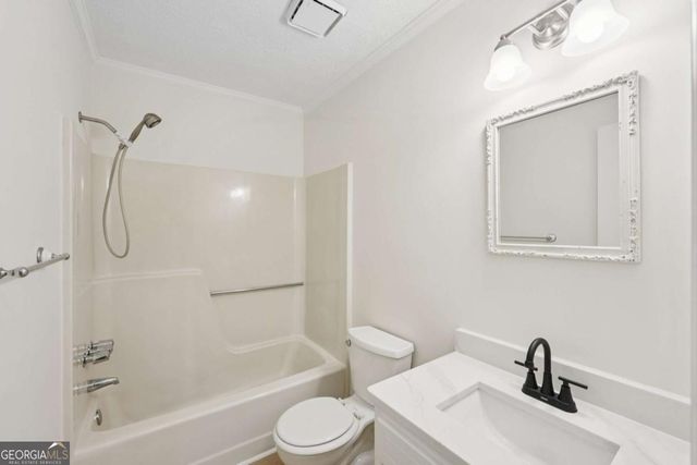 125 Summit Court, Fayetteville, GA 30214