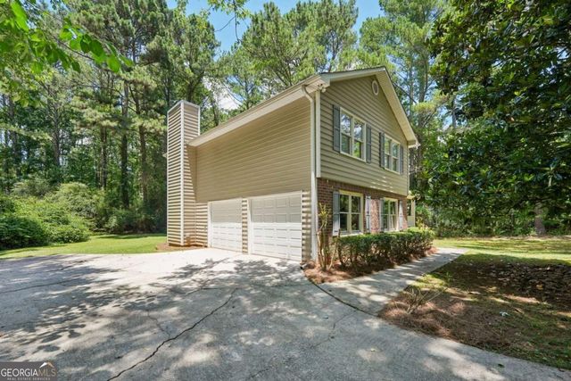 125 Summit Court, Fayetteville, GA 30214