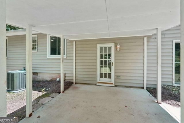 125 Summit Court, Fayetteville, GA 30214