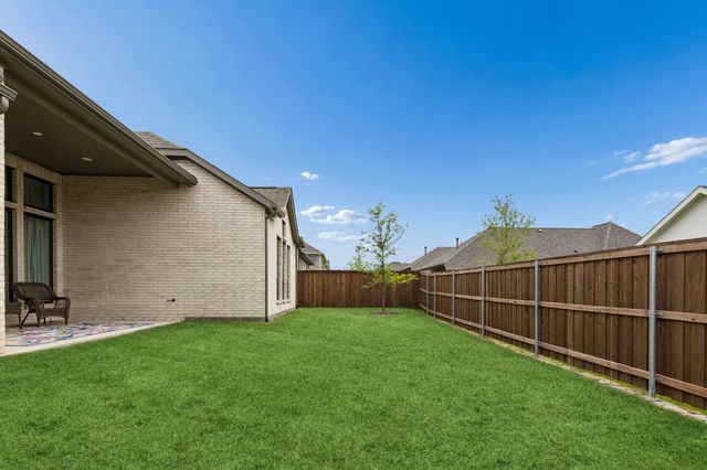 826 Stoney Bridge Way, Lavon, TX 75166