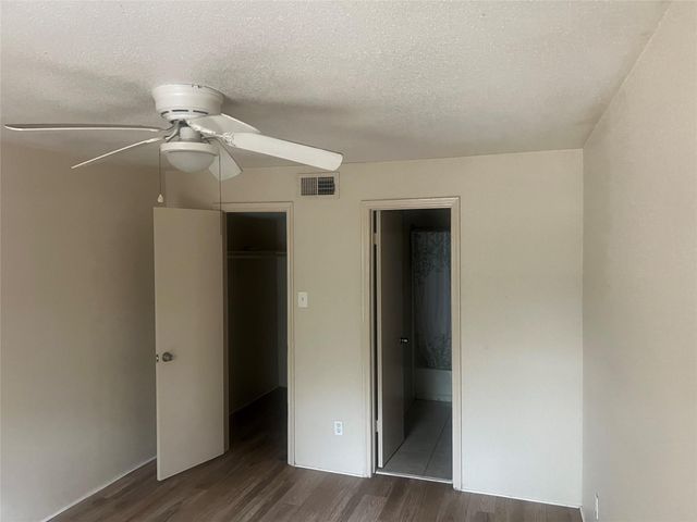 10737 Braes Bend Drive, Houston, TX 77071