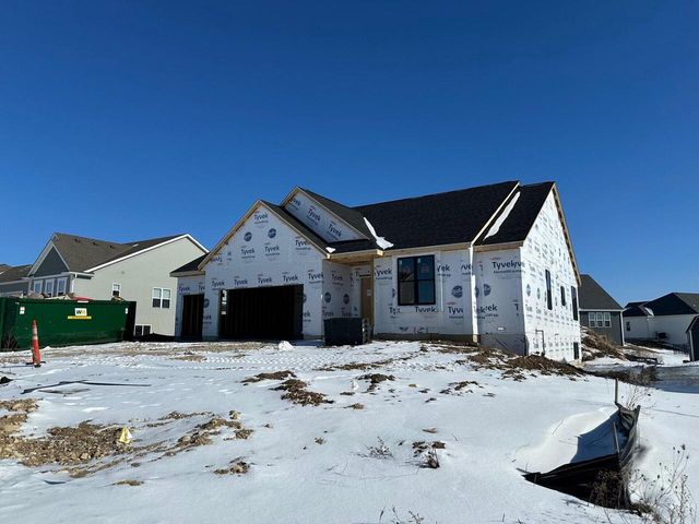 652 Mary WAY, Slinger, WI 53086