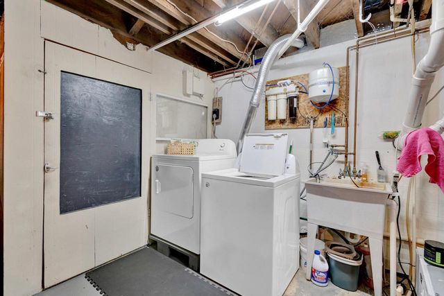 W3355 Lower Hebron ROAD, Fort Atkinson, WI 53538