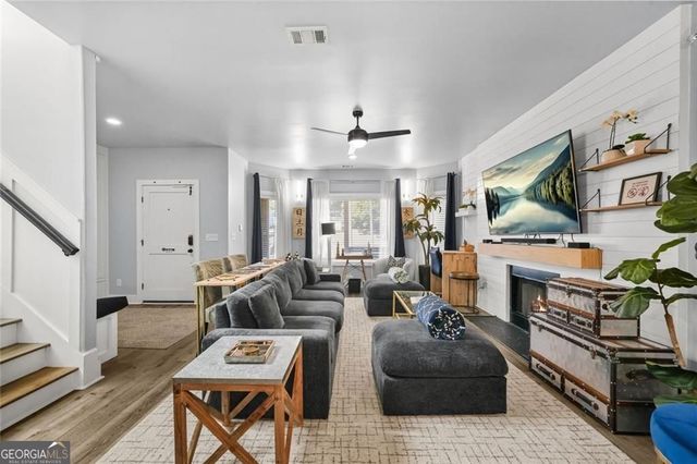 994 Hank Aaron Drive SE, Atlanta, GA 30315