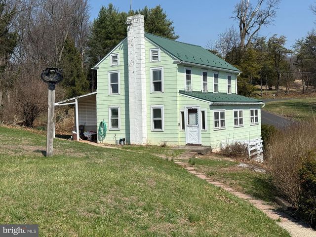 88 KREMP RD, Mohnton, PA 19540