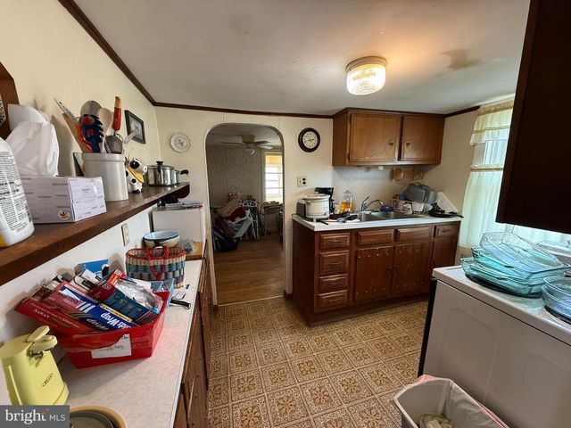 88 KREMP RD, Mohnton, PA 19540