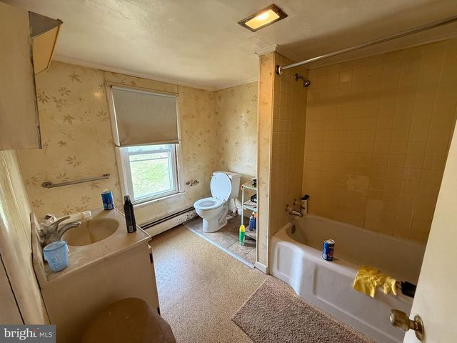 88 KREMP RD, Mohnton, PA 19540