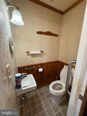 88 KREMP RD, Mohnton, PA 19540