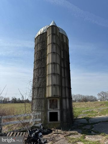 88 KREMP RD, Mohnton, PA 19540