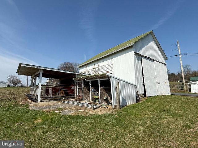 88 KREMP RD, Mohnton, PA 19540