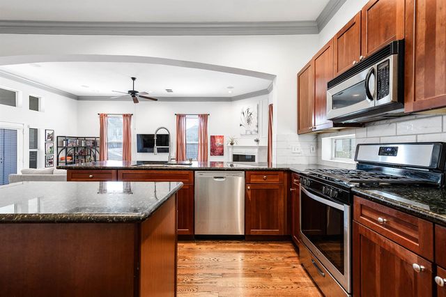 5723 Petty Street, Houston, TX 77007