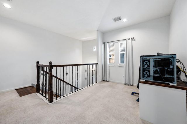 5723 Petty Street, Houston, TX 77007