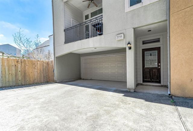 5723 Petty Street, Houston, TX 77007