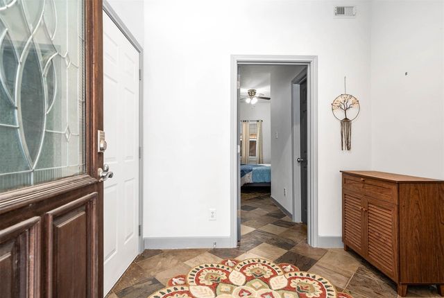 5723 Petty Street, Houston, TX 77007