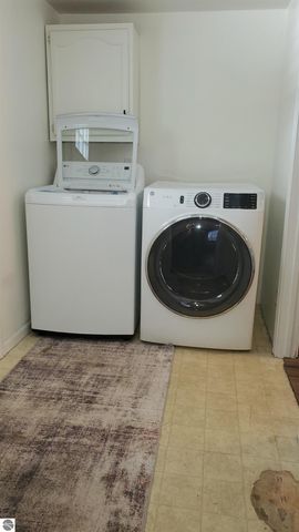 125 Park Drive, Alma, MI 48801