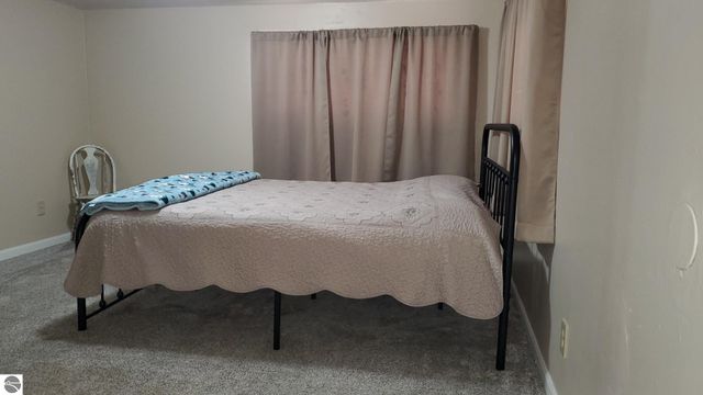 125 Park Drive, Alma, MI 48801