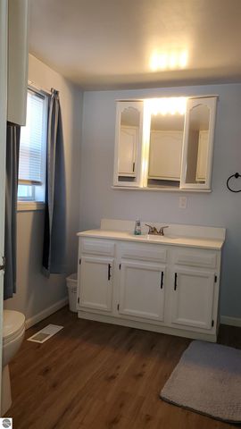 125 Park Drive, Alma, MI 48801