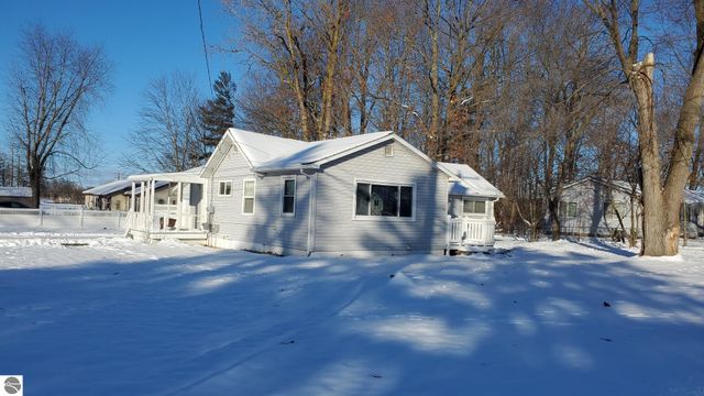 125 Park Drive, Alma, MI 48801