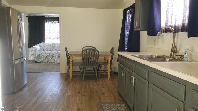 125 Park Drive, Alma, MI 48801