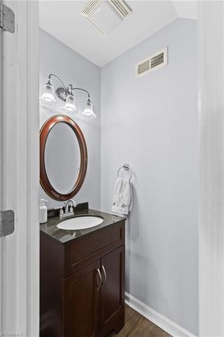 5460 Angel Oaks Drive, Winston-salem, NC 27105