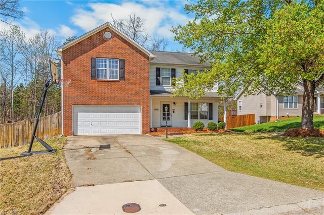 5460 Angel Oaks Drive, Winston-salem, NC 27105