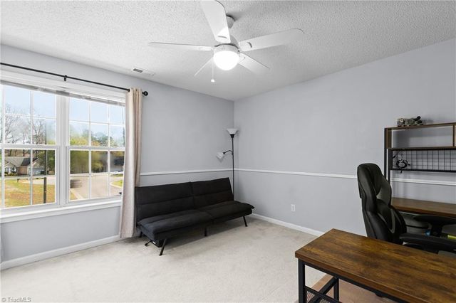 5460 Angel Oaks Drive, Winston-salem, NC 27105