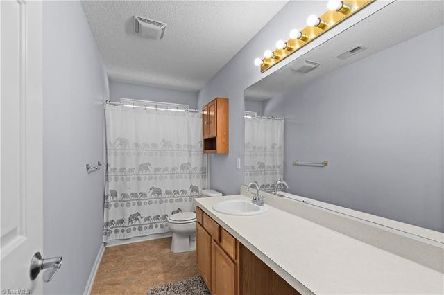 5460 Angel Oaks Drive, Winston-salem, NC 27105