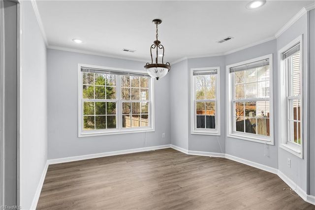 5460 Angel Oaks Drive, Winston-salem, NC 27105