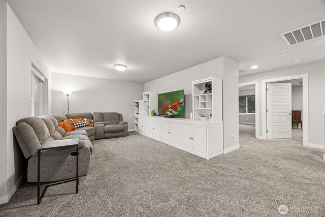 12016 264th Street E, Graham, WA 98338