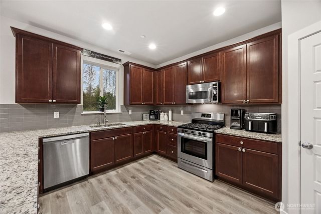 12016 264th Street E, Graham, WA 98338