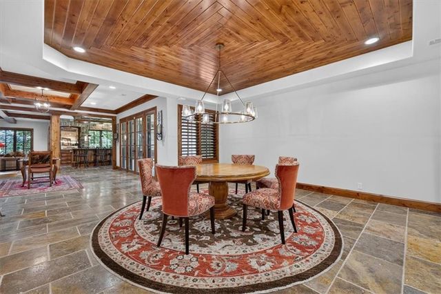 200 Hever Knoll Street, Loch Lloyd, MO 64012