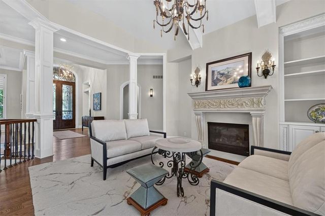 200 Hever Knoll Street, Loch Lloyd, MO 64012