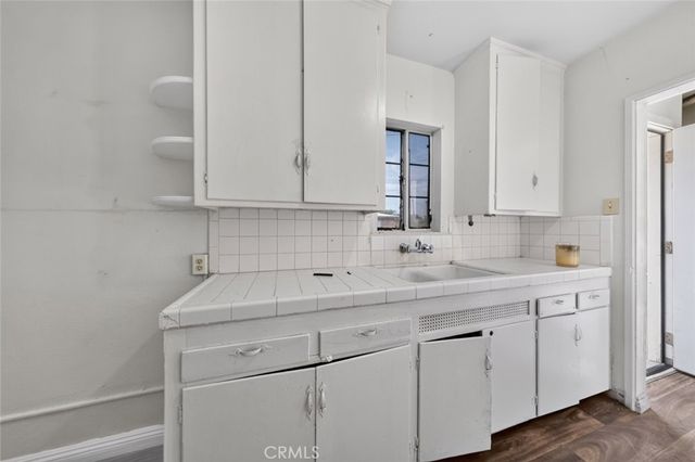938 E 2nd Street A, San Bernardino, CA 92408