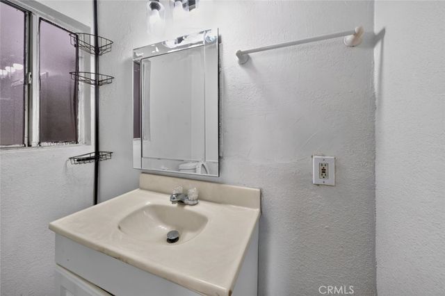 938 E 2nd Street A, San Bernardino, CA 92408