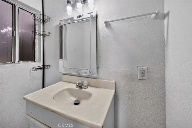 938 E 2nd Street A, San Bernardino, CA 92408