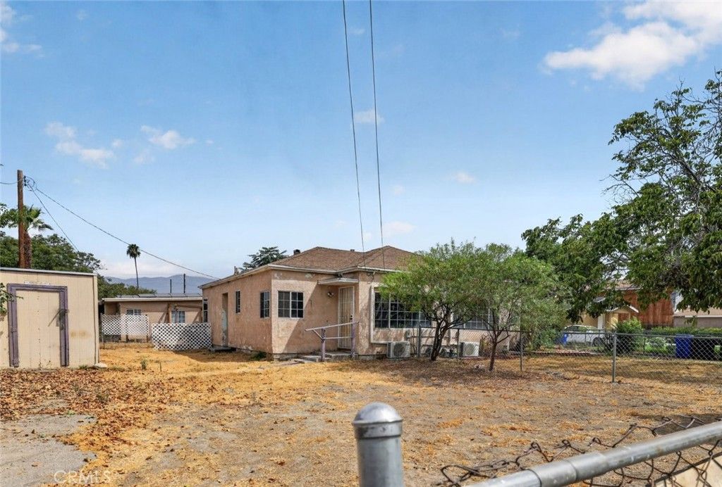 938 E 2nd Street A, San Bernardino, CA 92408