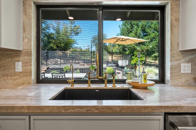 7945 Callison Rd, Penryn, CA 95663