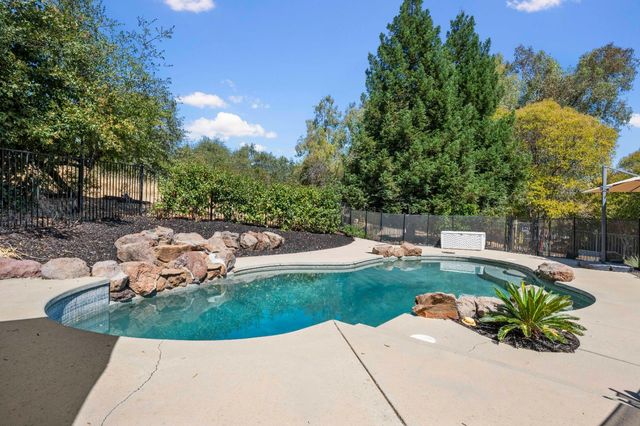 7945 Callison Rd, Penryn, CA 95663