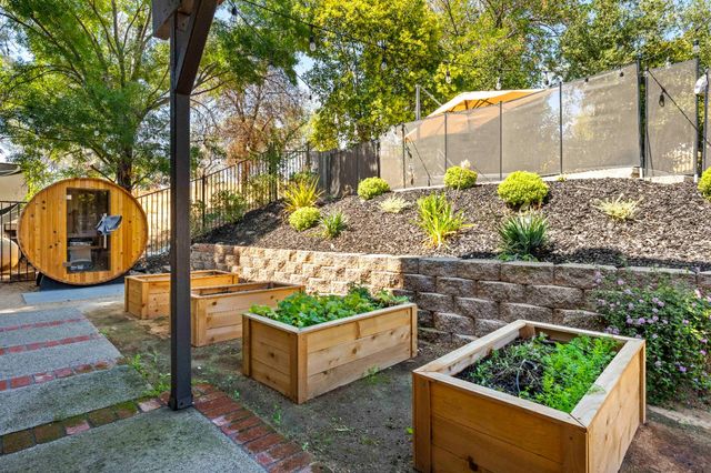 7945 Callison Rd, Penryn, CA 95663