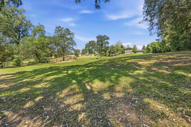 7945 Callison Rd, Penryn, CA 95663