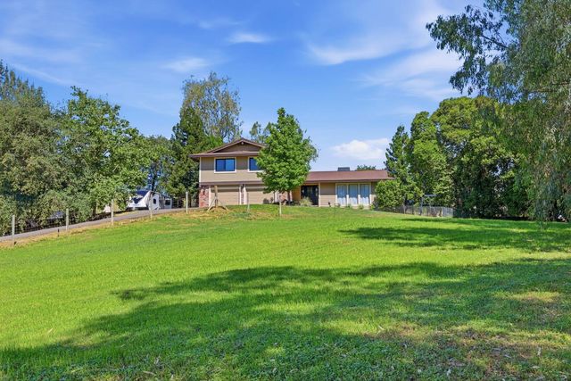 7945 Callison Rd, Penryn, CA 95663