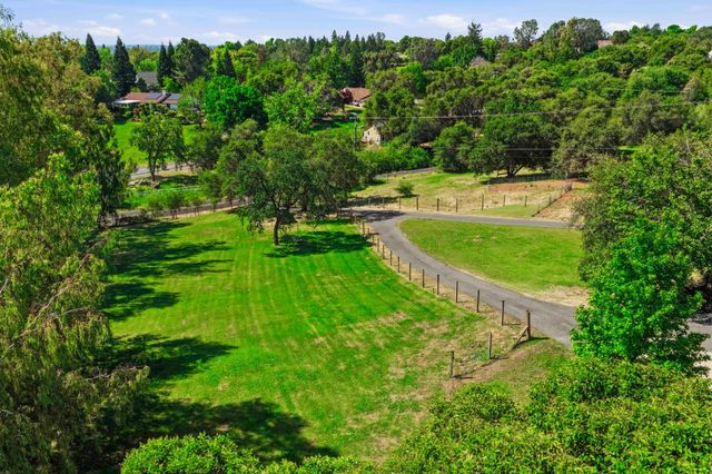 7945 Callison Rd, Penryn, CA 95663