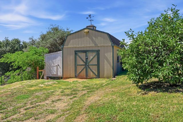 7945 Callison Rd, Penryn, CA 95663