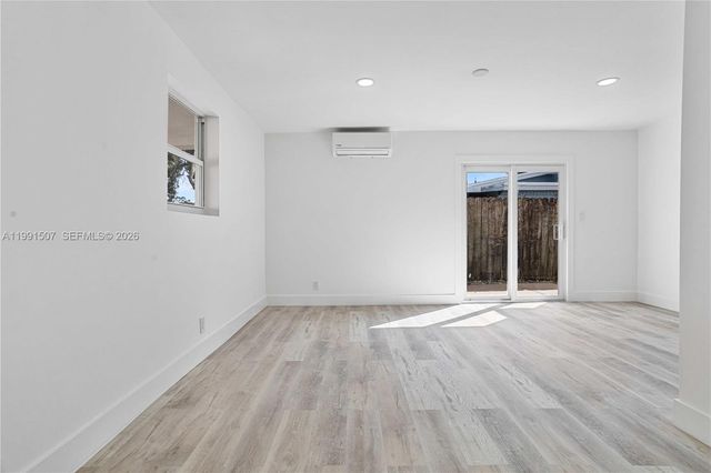 4157 SW 49th Ct, Dania Beach, FL 33314